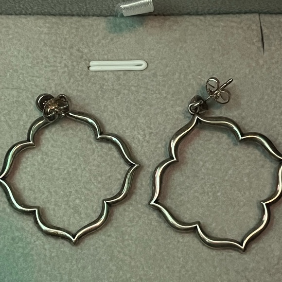 James Avery Venetian frame hoop drop sterling earrings - Picture 2 of 6